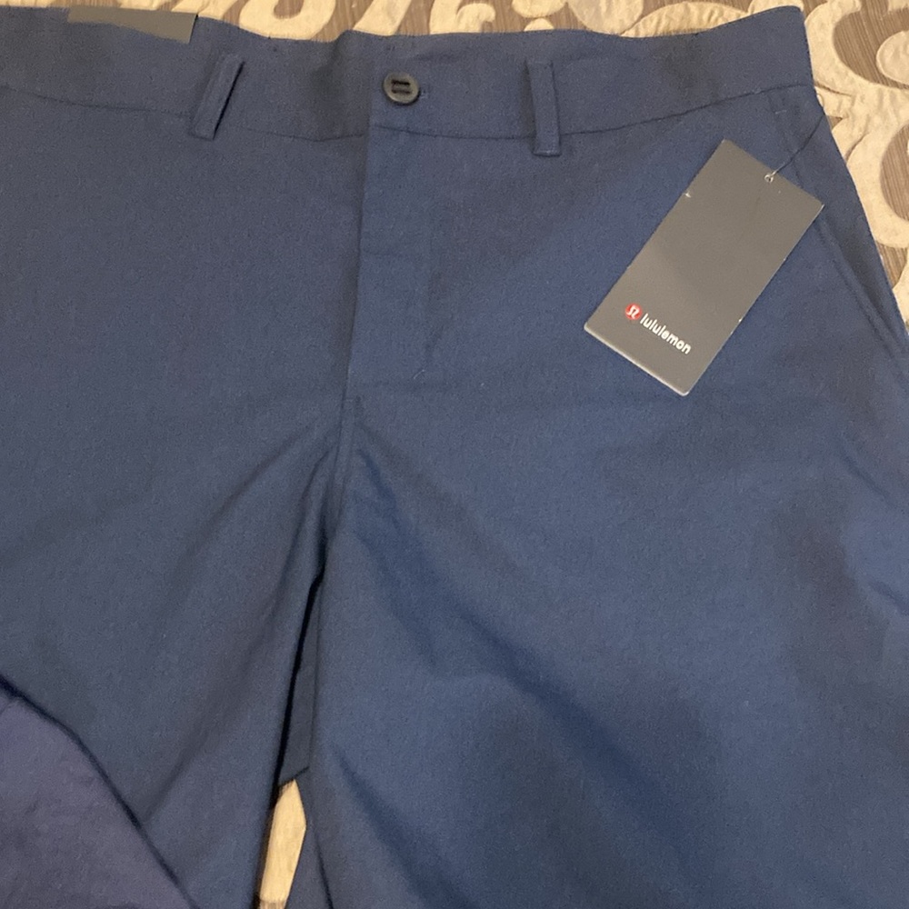 Relaxed two wheel shorts, 9 inches with top to match - Picture 2 of 6